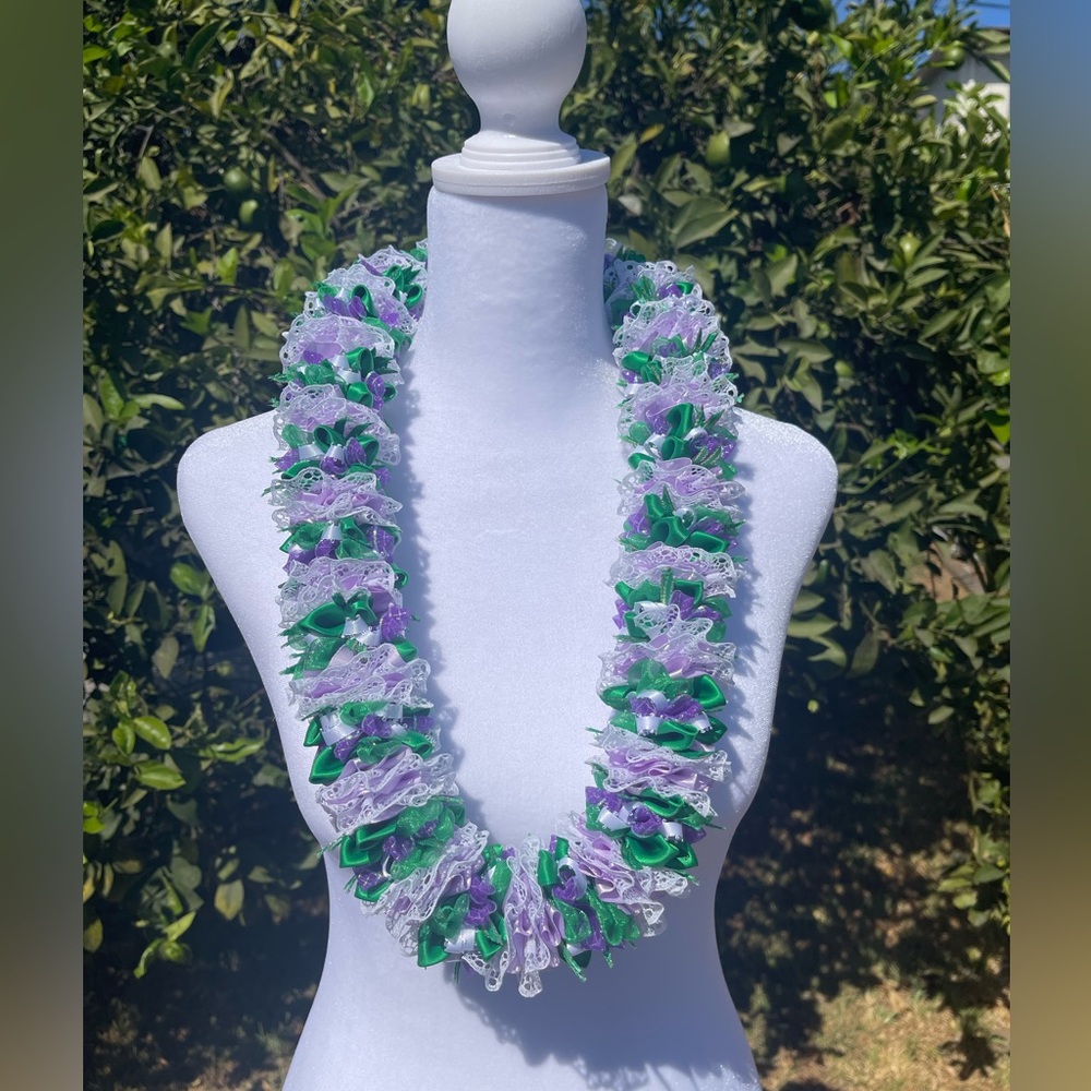 Handmade Leis- Levander lace 40 inch